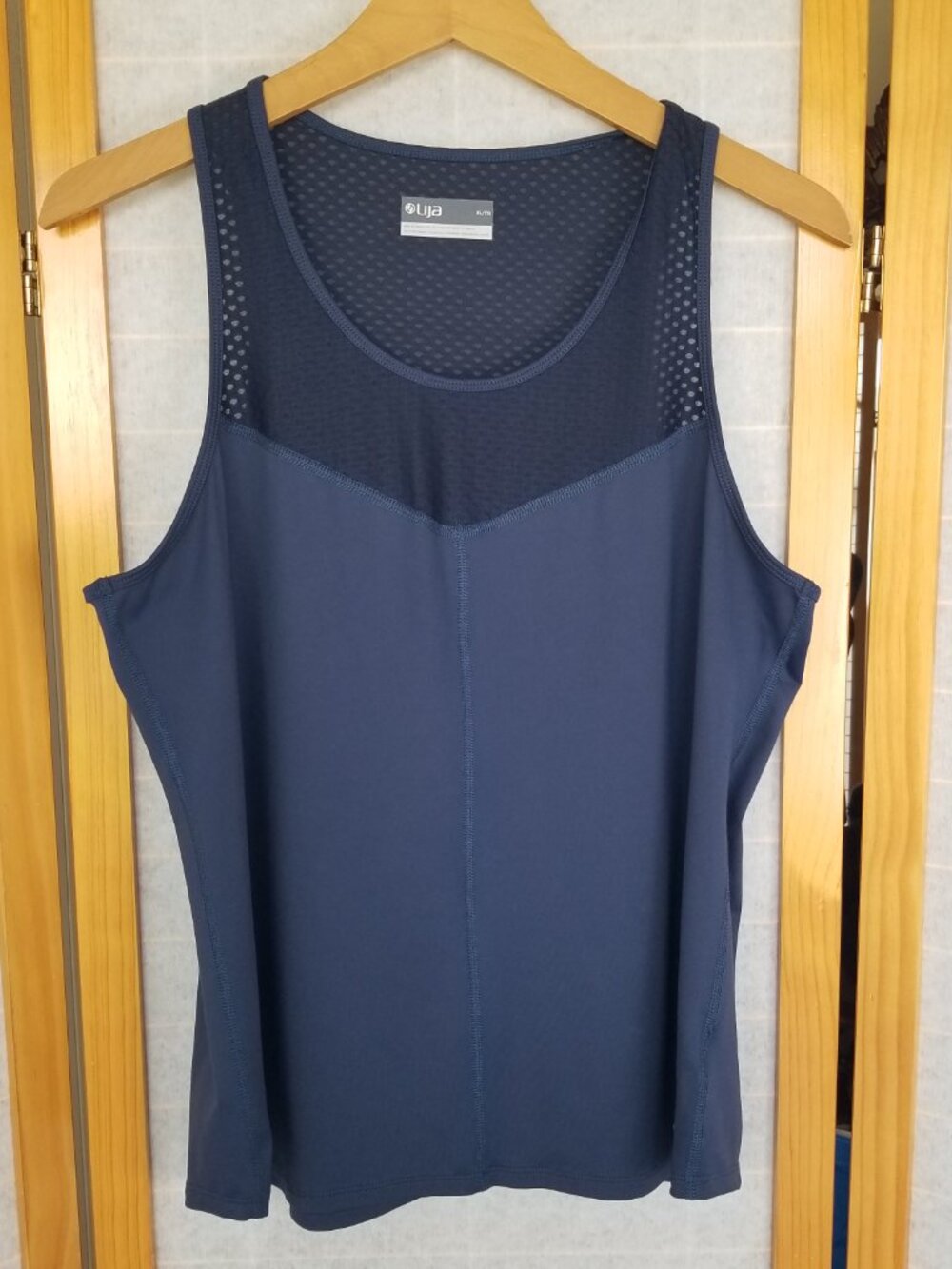 Navy Blue Tank Top Size XL Lija Performance Shirt Sleeveless Tennis